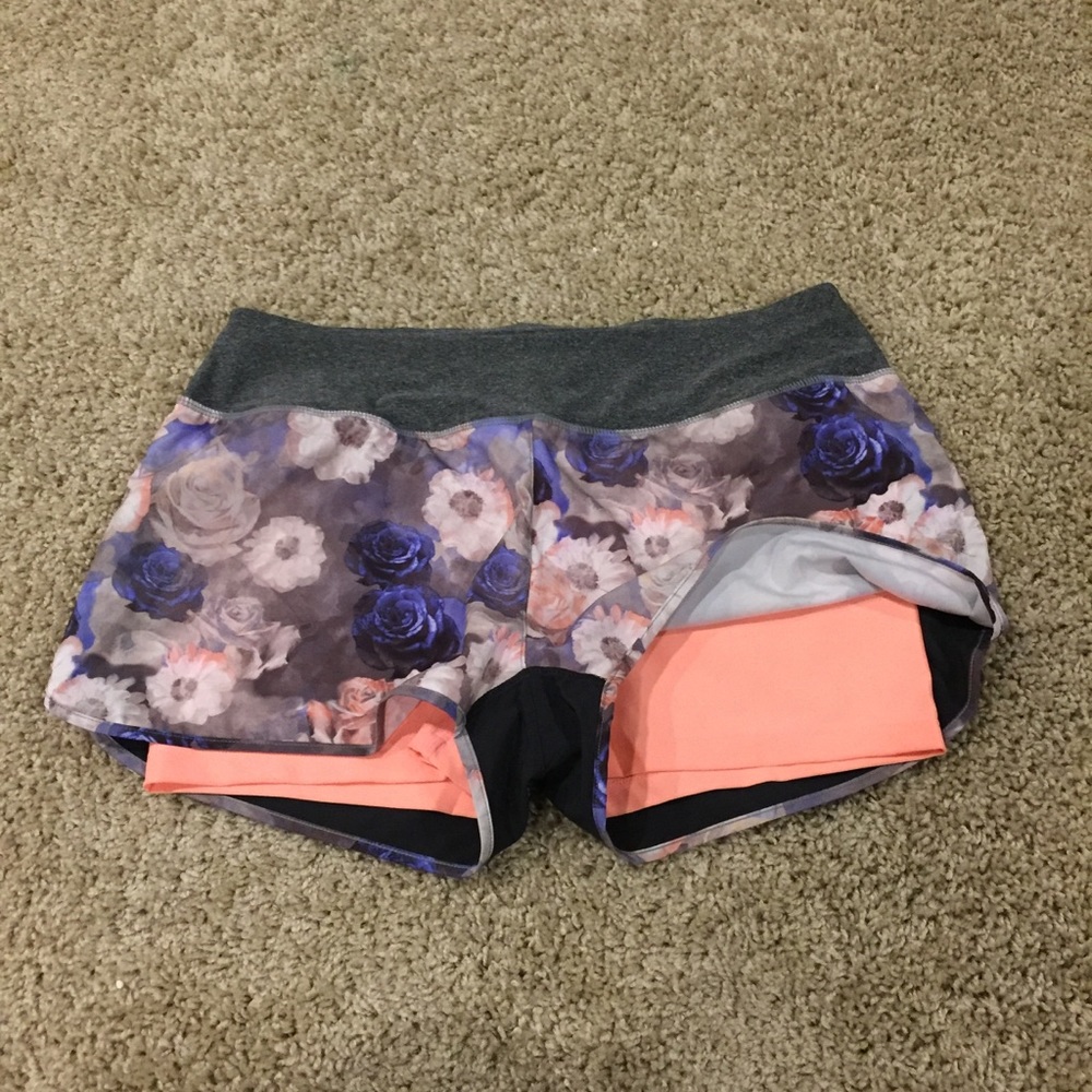 Floral running shorts with spandex